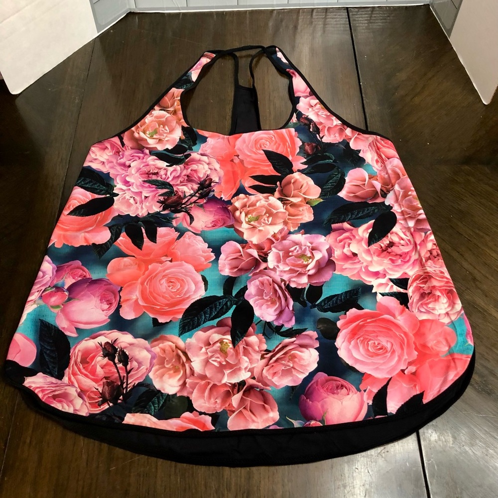 Lululemon tank